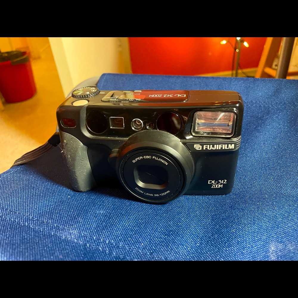 Fujifilm point and shoot